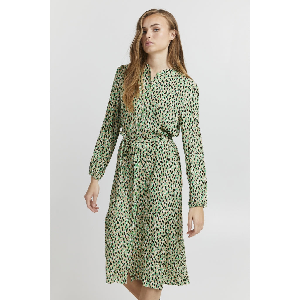 Talje shilling skyld ICHI dame kjole IHDUNALA - Kelly green 249.98 DKK - Boutiquenoir Fashion