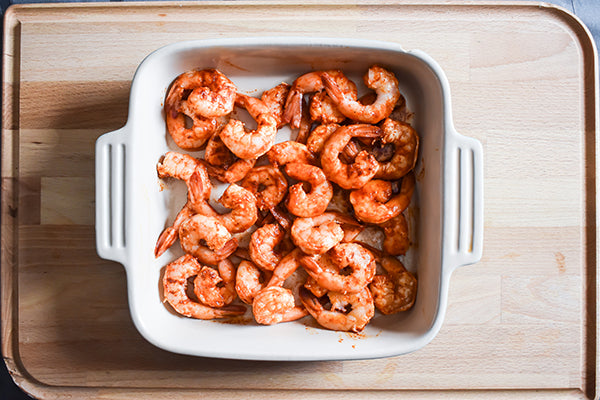 Seasoning Shrimp in pan
