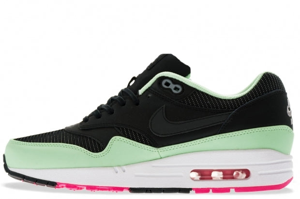 am1 yeezy