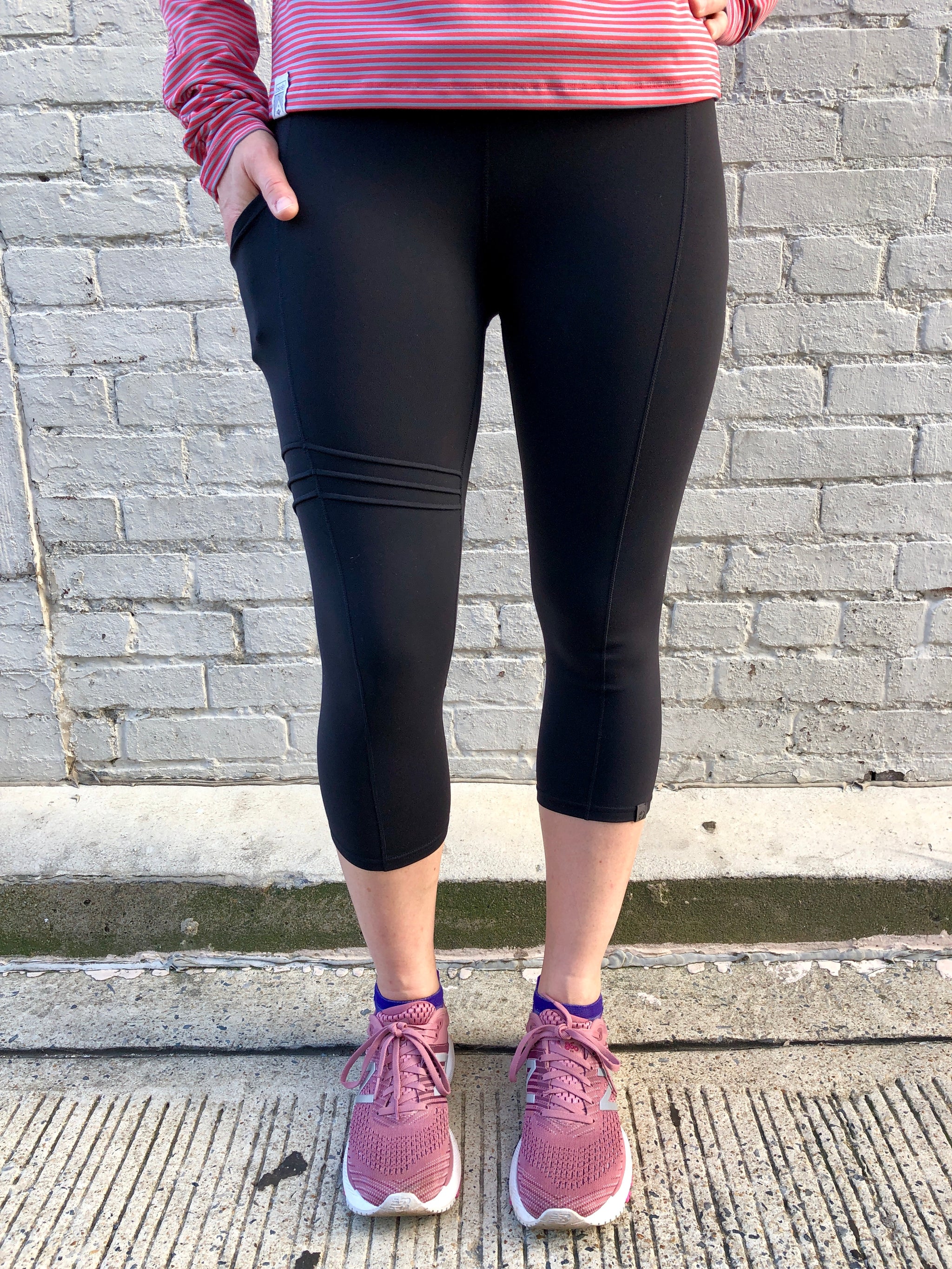 oiselle pocket jogger capris