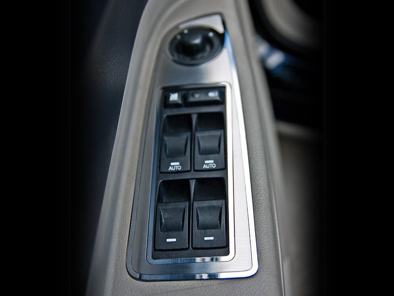 Chrysler 300 Interior Accessories American Car Craft