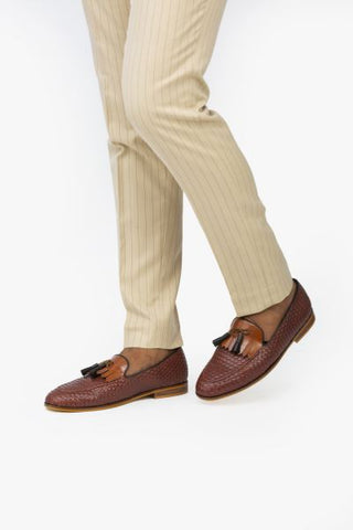 How to choose the right socks for brown shoes | SOCKSHOP