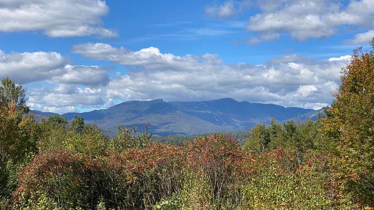 Mountain view from Sunset Rock trail