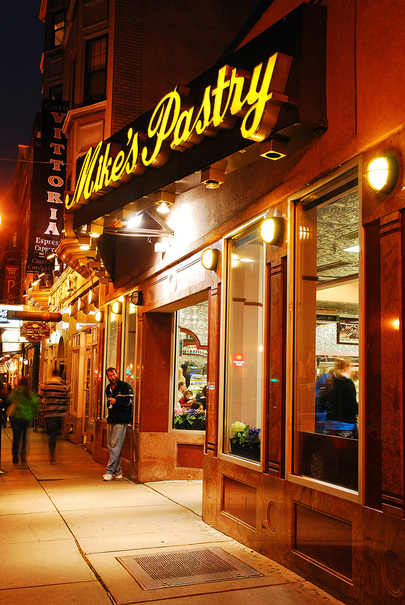 outside view of mikes pastry shop north end boston