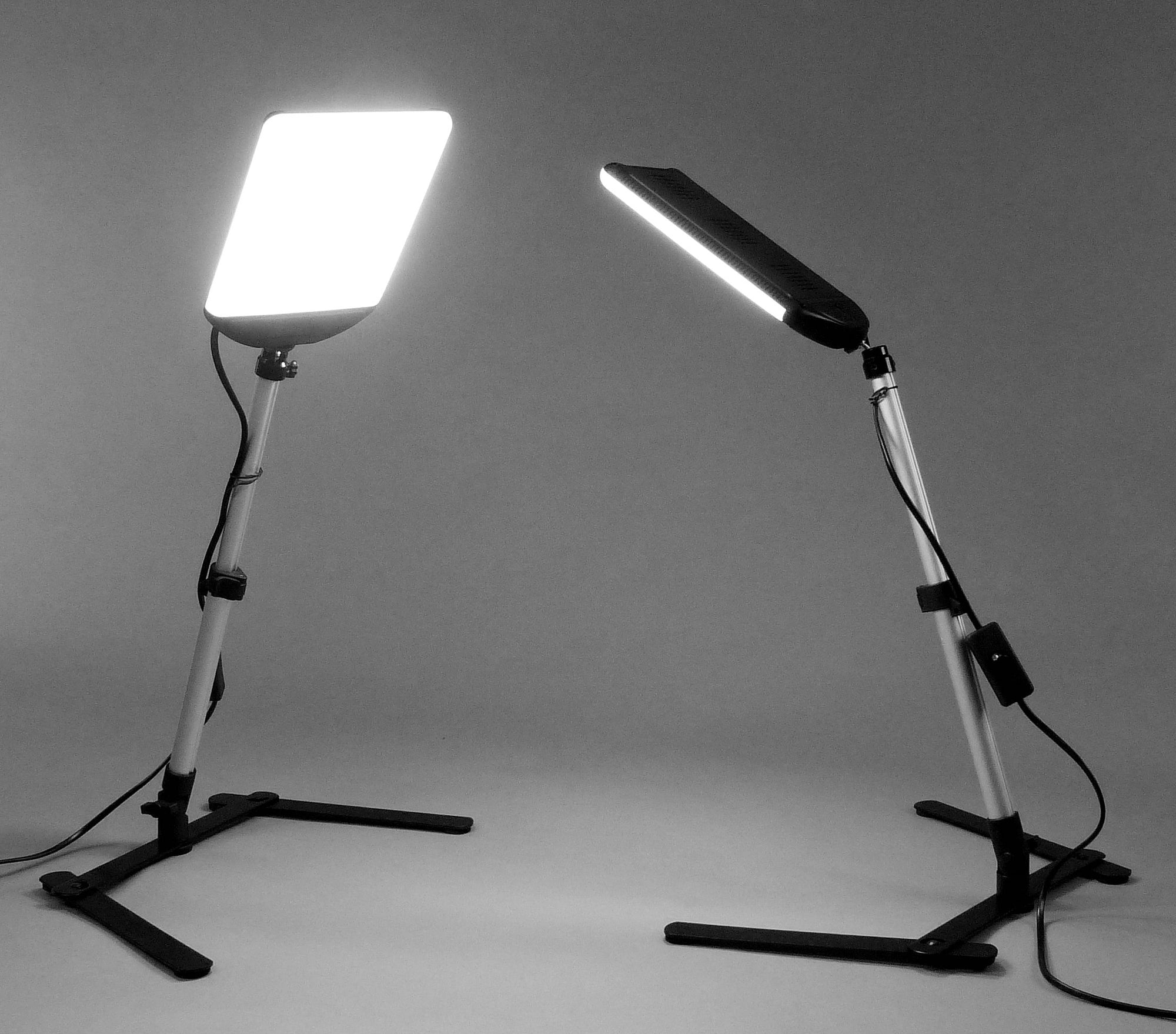 ALZO 100 LED Table Top Platform Light 