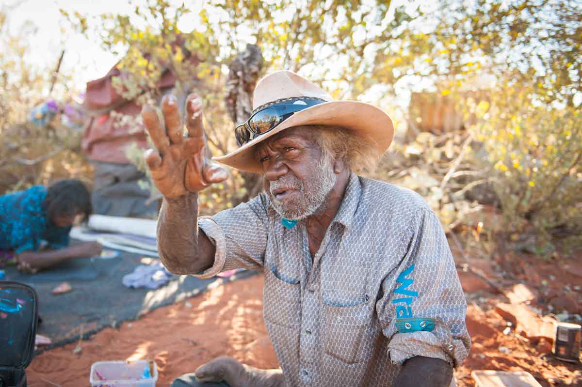 Cowboy Loy Pwerle talks about the bush turkey in his paintings