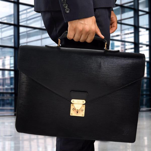 Shop authentic Louis Vuitton Porte-Documents Jour at revogue for