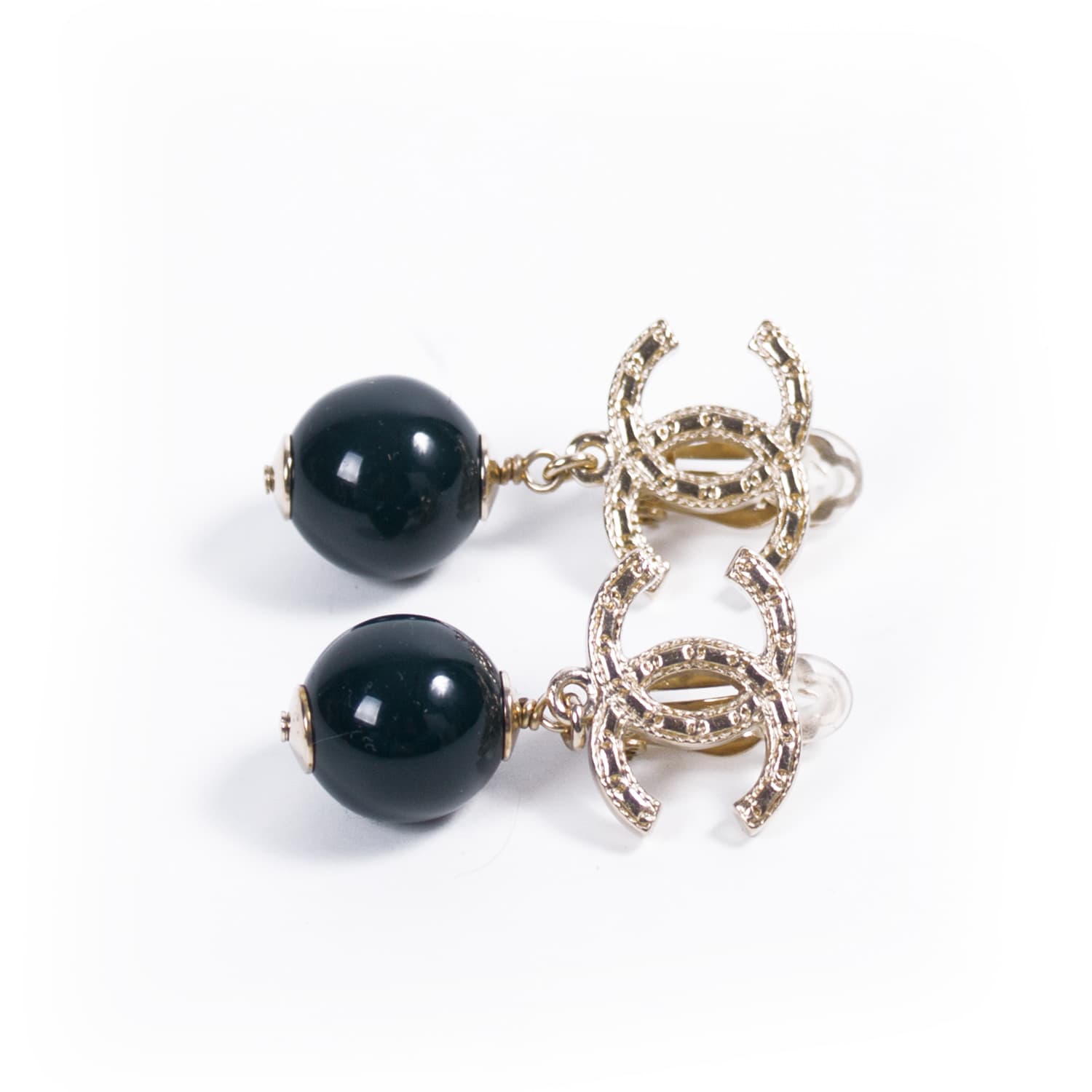 Shop authentic Chanel Pearl Drop-In Earrings at revogue for just USD 500.00
