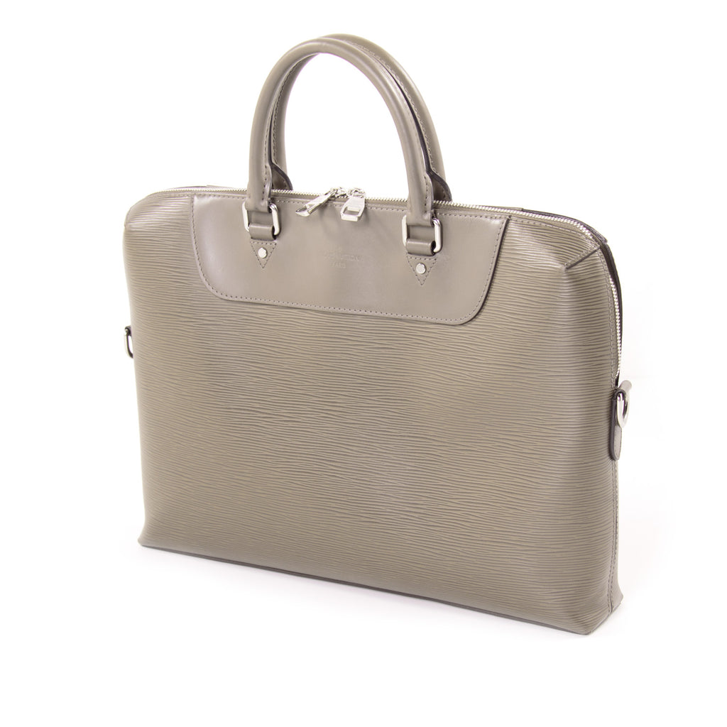 Shop authentic Louis Vuitton Porte-Documents Jour Business Bag at revogue for just USD 1,300.00