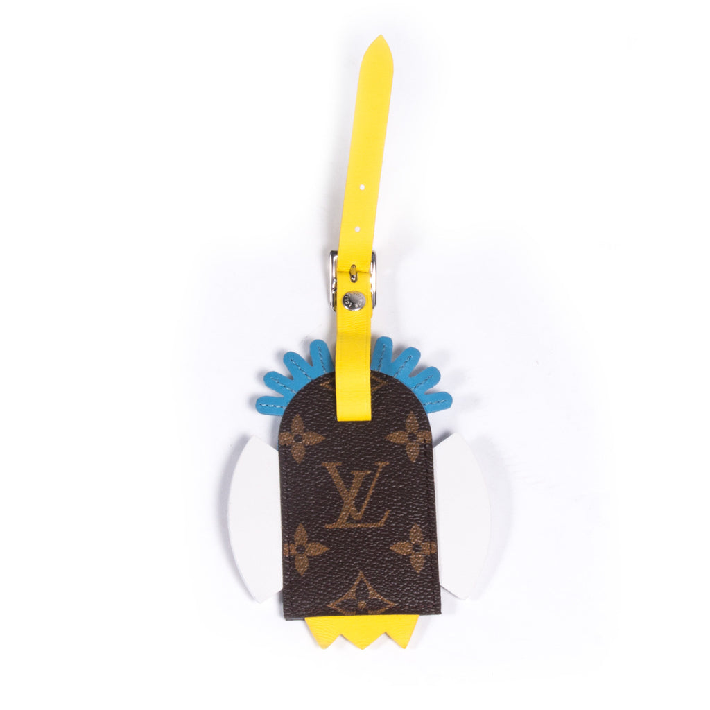 Shop authentic Louis Vuitton Tribal Mask Luggage Tag at revogue for just USD 199.00