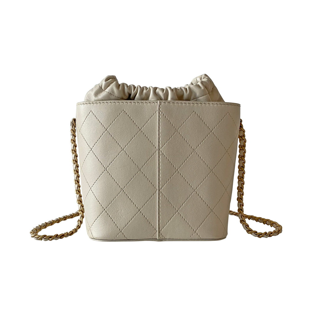 Chanel Drawstring Bucket Shoulder Bag in White Lambskin  Chanel  La  Doyenne