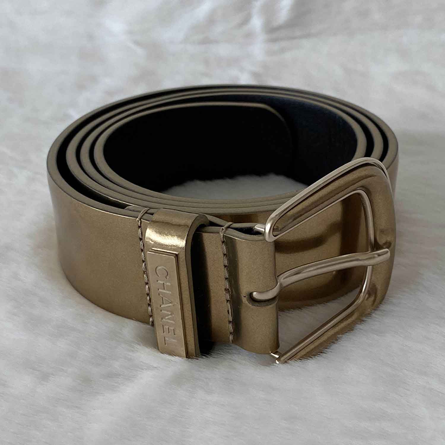 Shop authentic Chanel Metallic Gold Leather Belt at revogue for just ...