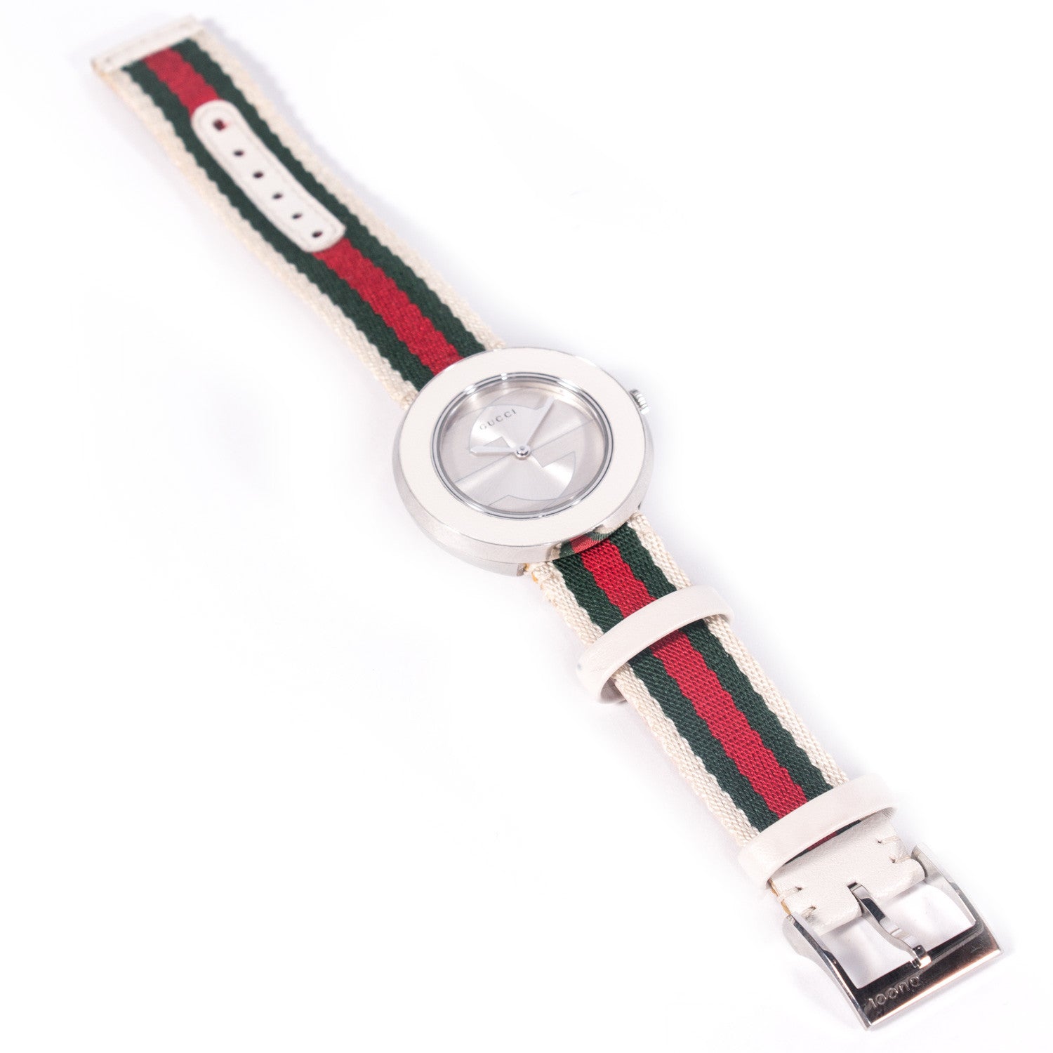 Shop authentic Gucci U-Play Medium Watch at revogue for just USD 407.00