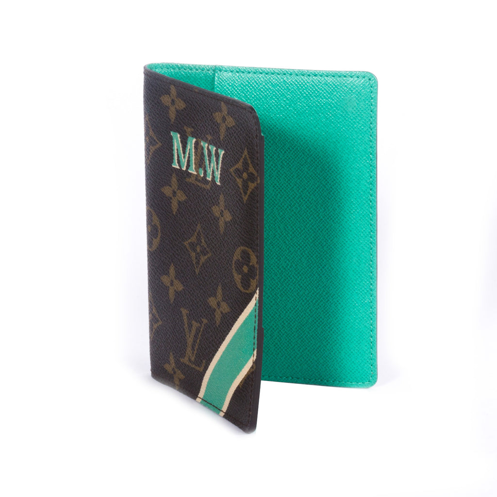 Shop authentic Louis Vuitton Monogram Passport Cover at revogue for just USD 229.00