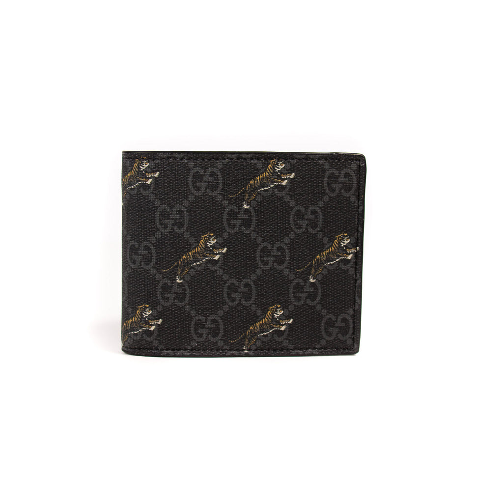 Shop authentic Gucci GG Tiger Print Wallet at revogue for just USD 310.00