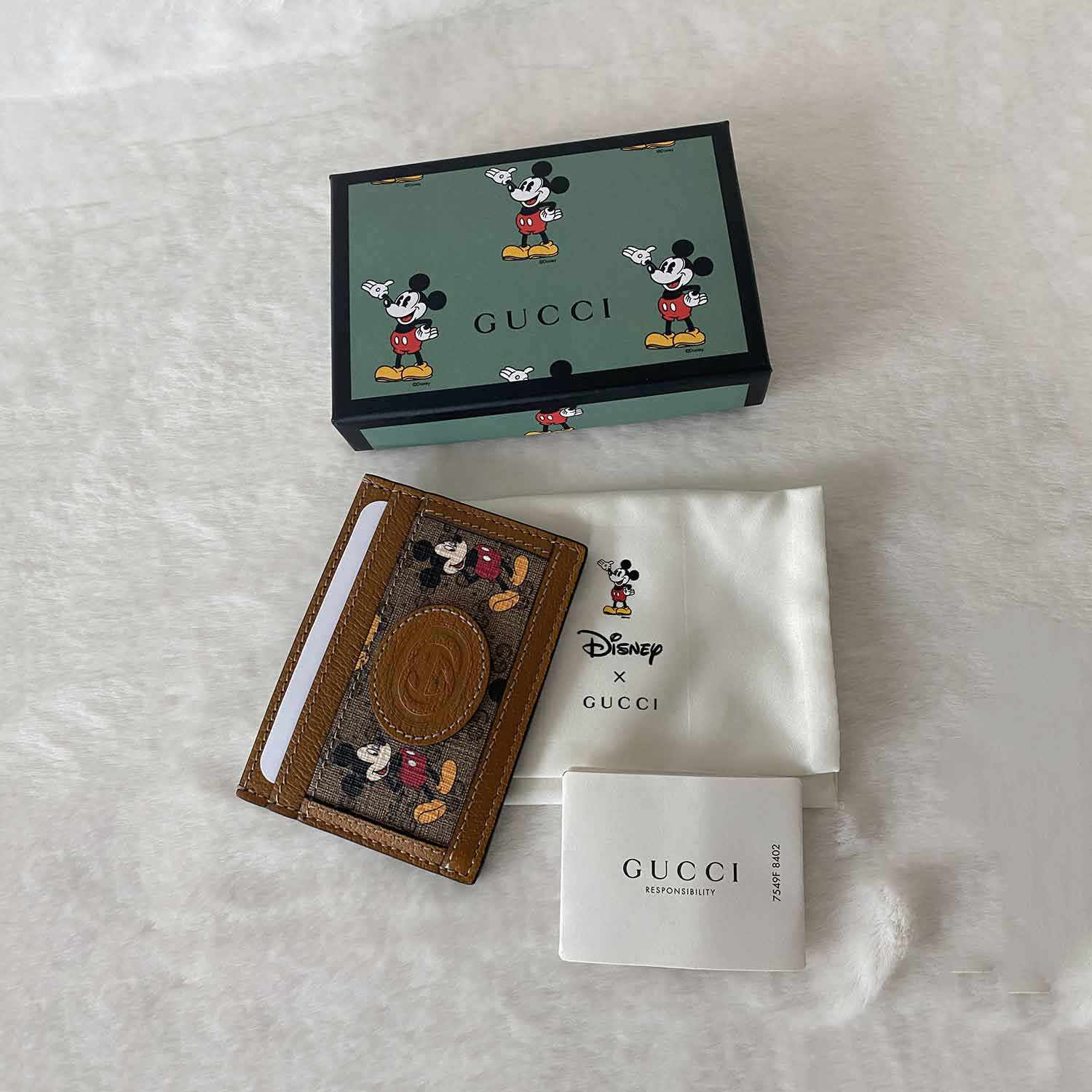 gucci key card holder