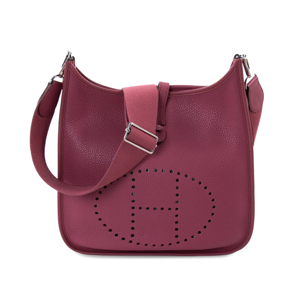 HERMÈS Evelyne III in red Clemence Leather Shoulder Bag – THE