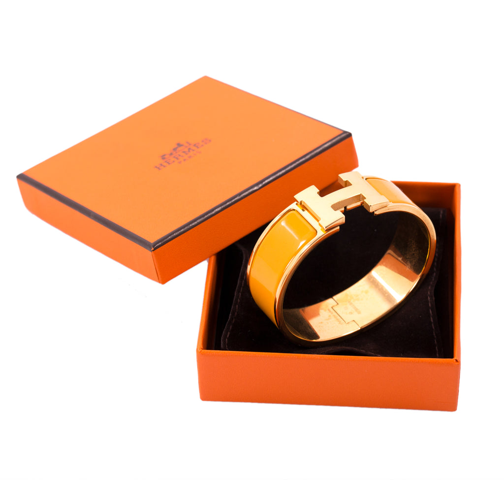 Shop authentic Hermès Clic Clac H Bracelet at revogue for just USD 550.00