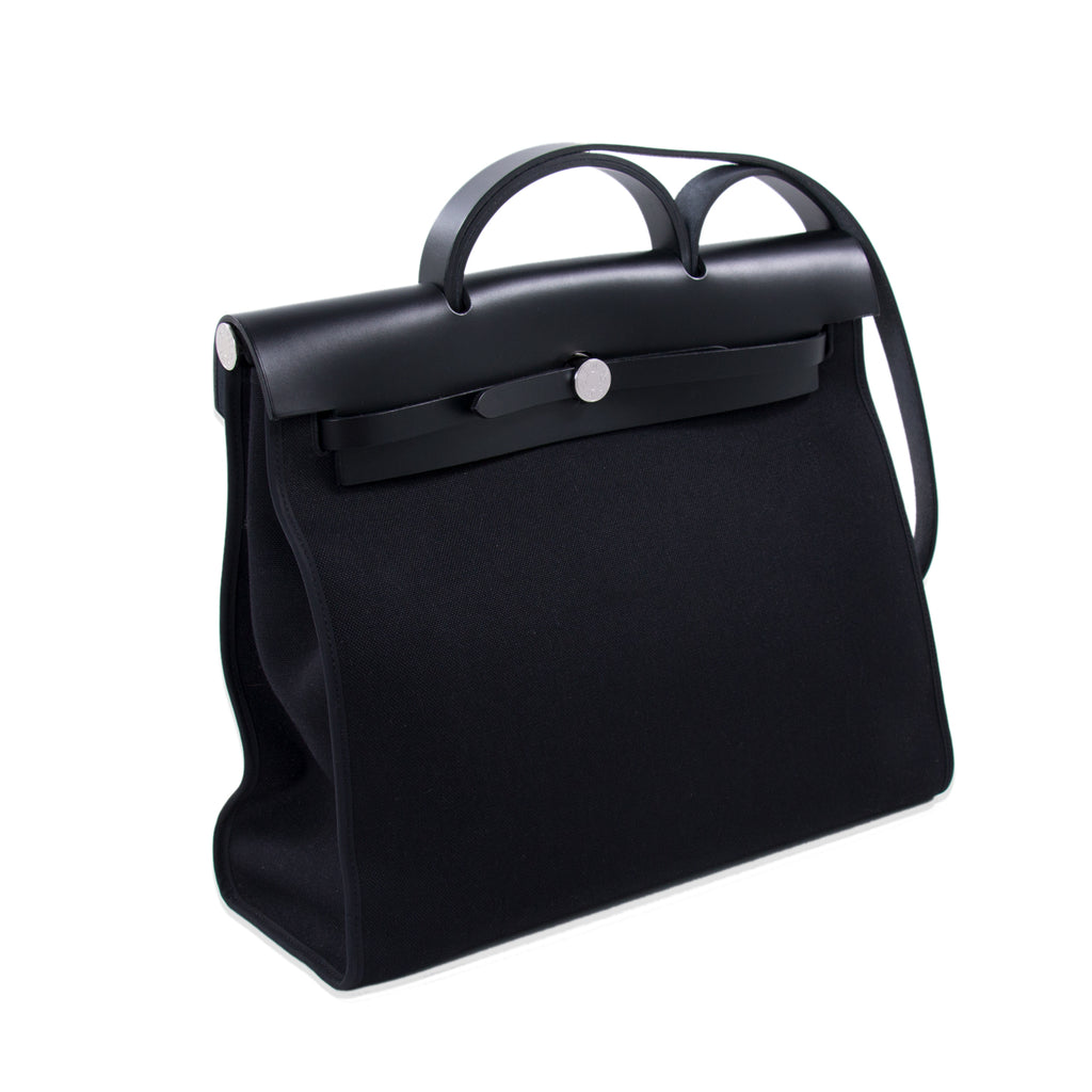 Shop authentic Hermès Herbag Zip 39 Black at revogue for just USD 2,500.00