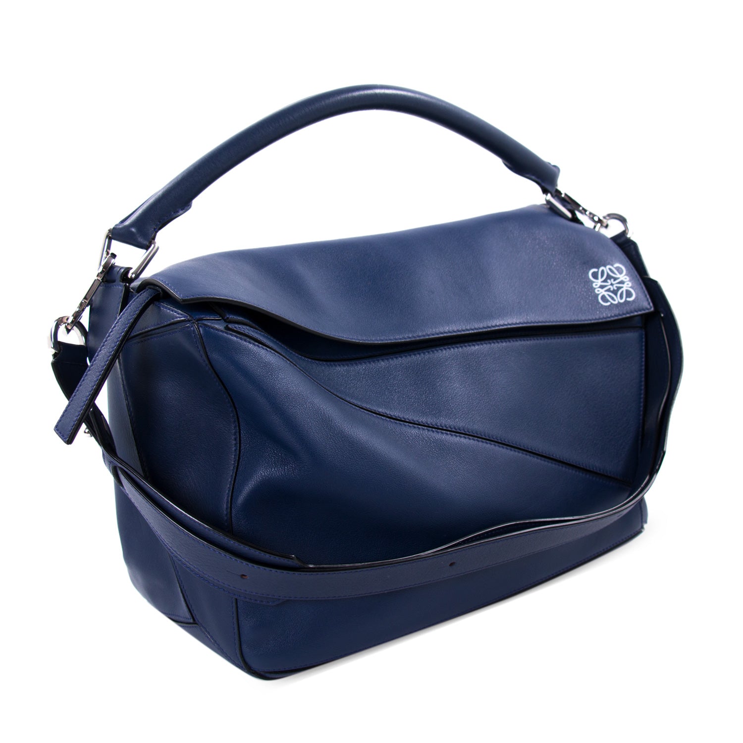 Shop authentic Loewe Large Puzzle Shoulder Bag at revogue for just USD ...