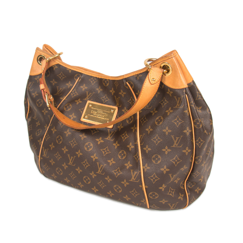 Shop authentic Louis Vuitton Monogram Galleria GM at revogue for just USD 1,100.00