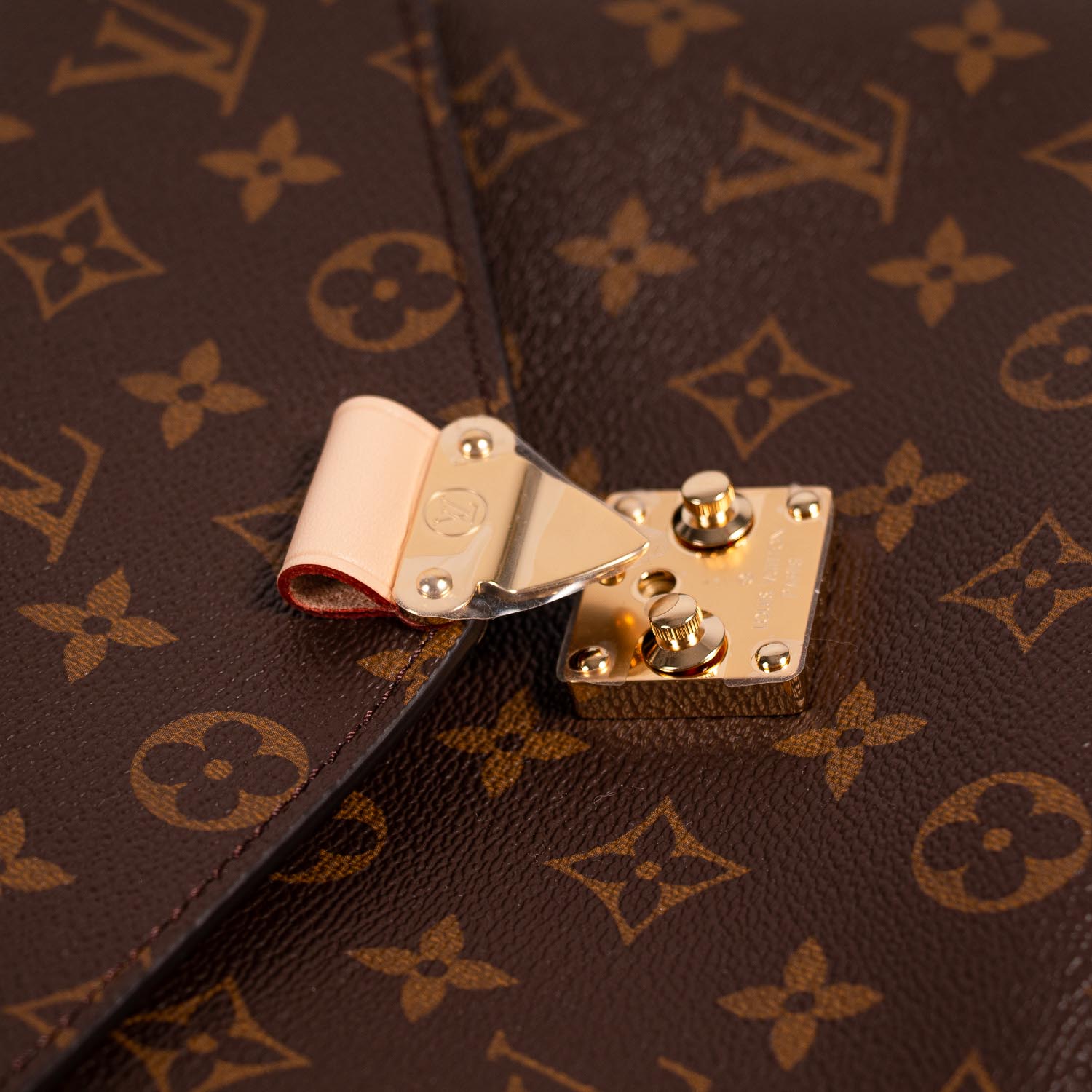 Shop authentic Louis Vuitton Monogram Pochette Metis at revogue for ...