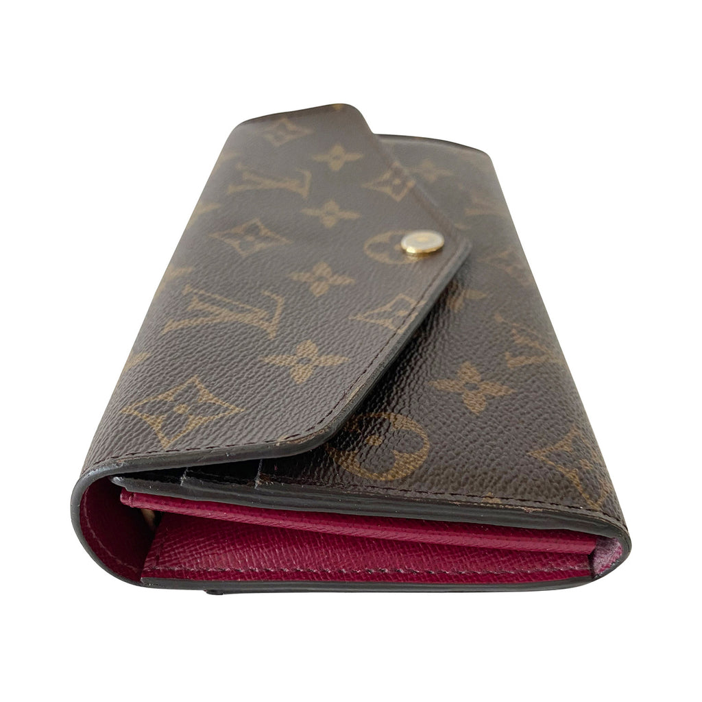 MP brud Forbavselse Shop authentic Louis Vuitton Monogram Sarah Wallet at revogue for just USD  480.00