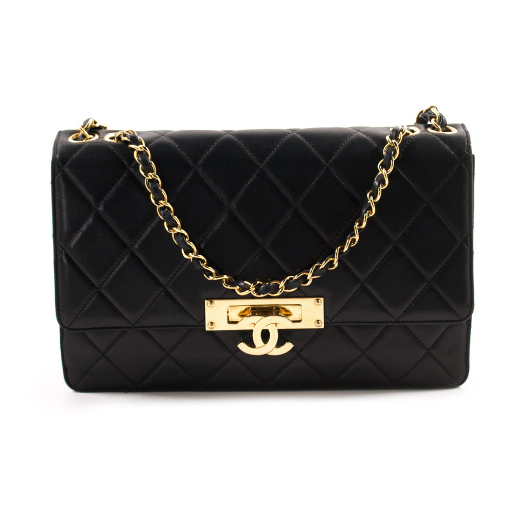 chanel golden class flap bag