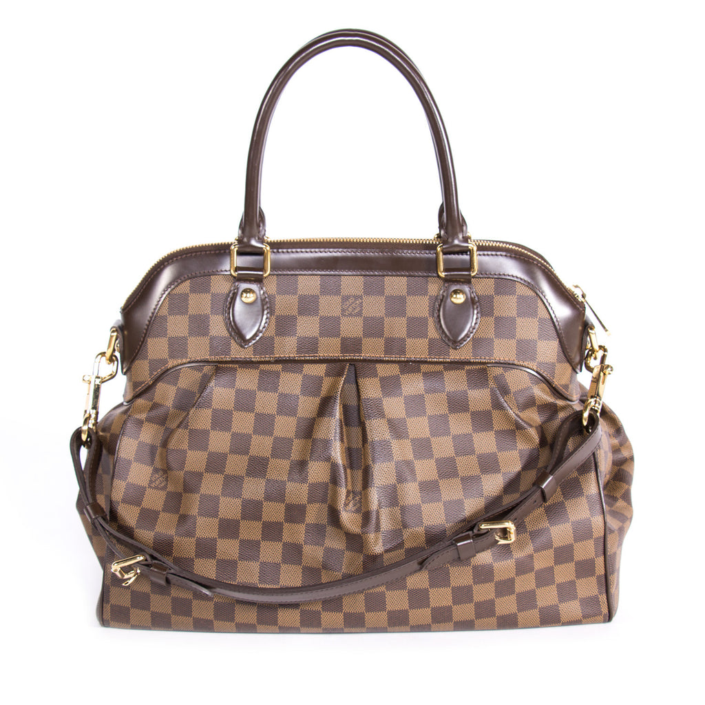 Shop authentic Louis Vuitton Trevi GM at revogue for just USD 1,300.00