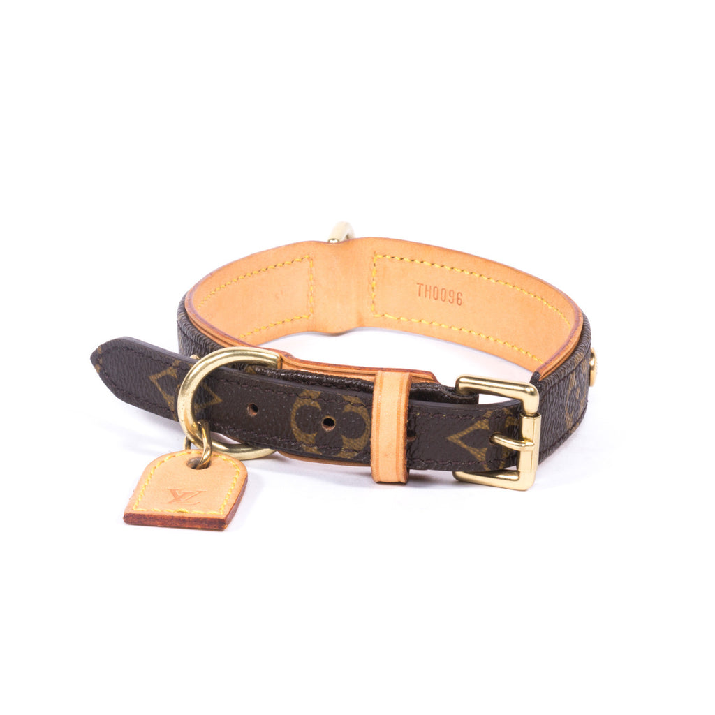 Shop authentic Louis Vuitton Baxter Dog Collar PM at revogue for just USD 300.00