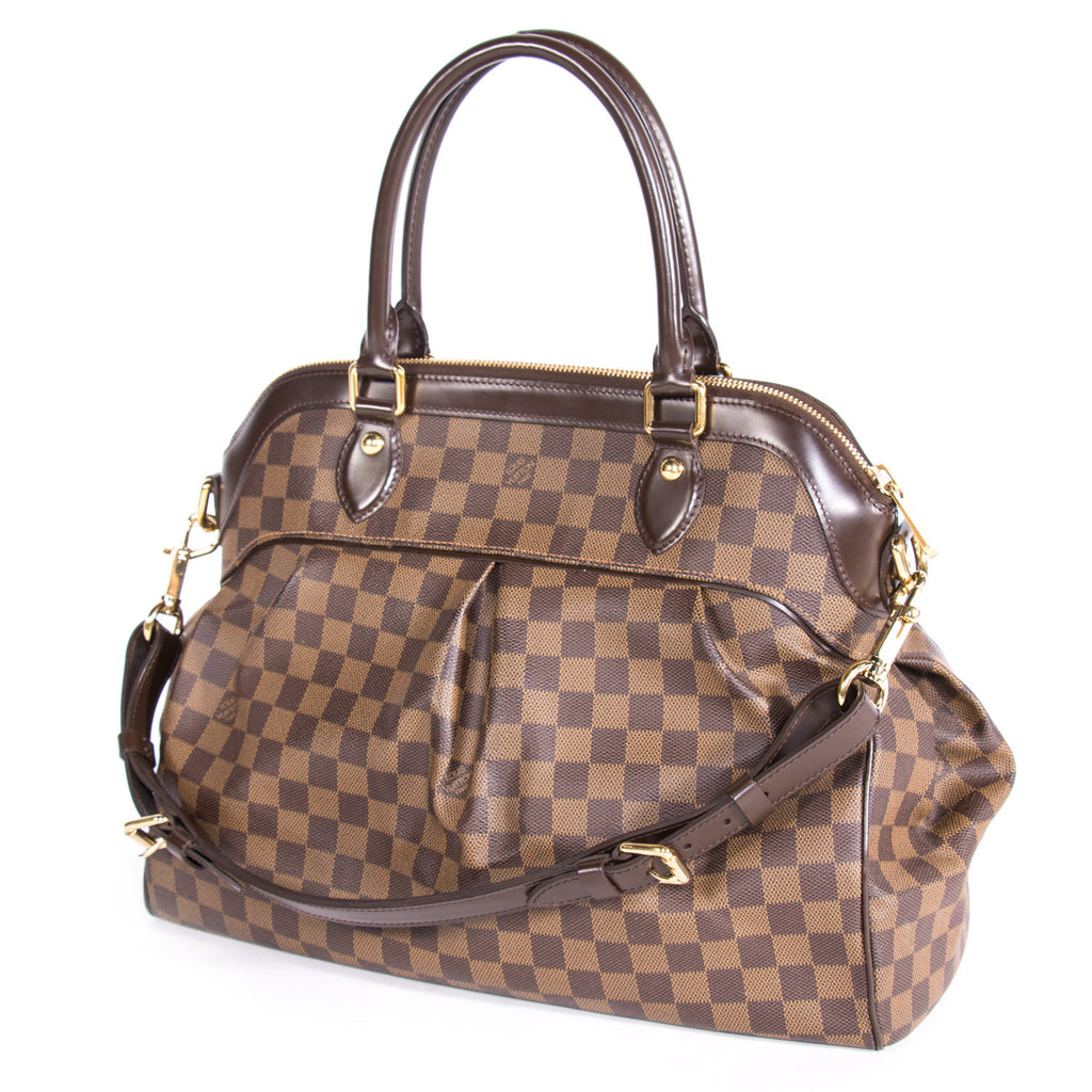 Shop authentic Louis Vuitton Trevi GM at revogue for just USD 1,300.00