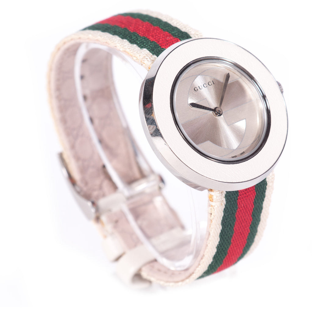 Shop authentic Gucci U-Play Medium Watch at revogue for just USD 407.00
