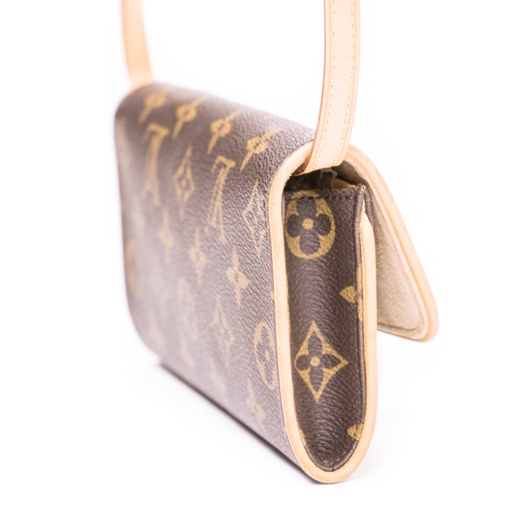 Shop authentic Louis Vuitton Twin PM Pochette at revogue for just USD 399.00