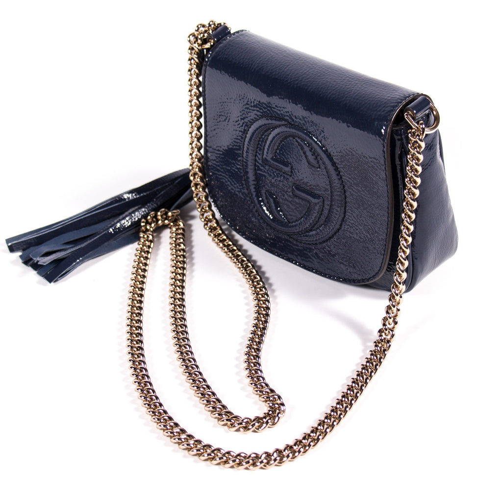 Shop authentic Gucci Soho Chain Crossbody at revogue for just USD 750.00