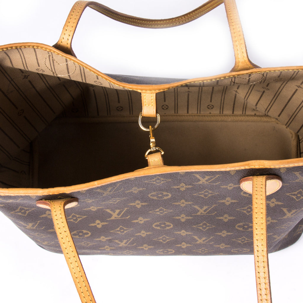 Shop authentic Louis Vuitton Neverfull MM at revogue for just USD 749.00