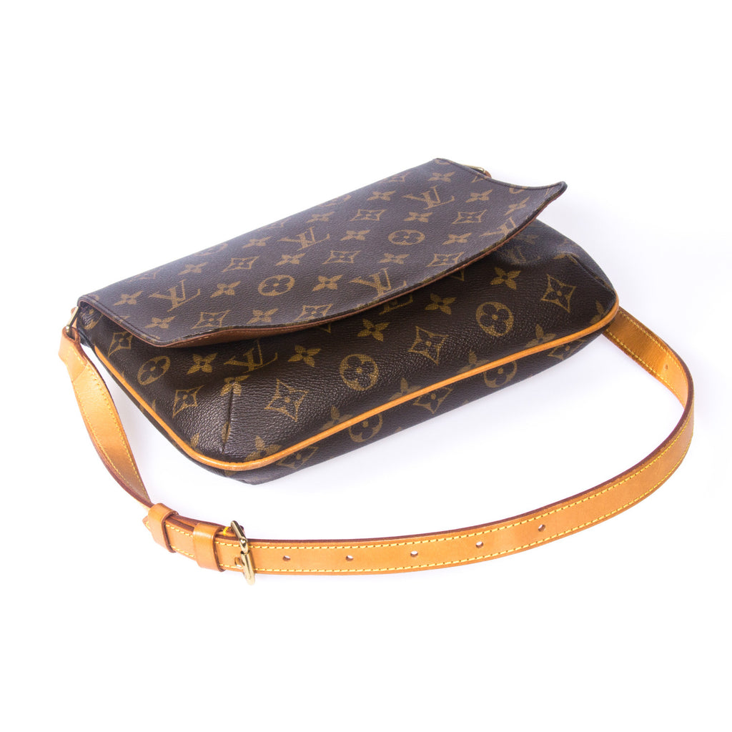 Shop authentic Louis Vuitton Musette Tango Bag at revogue for just USD 419.00