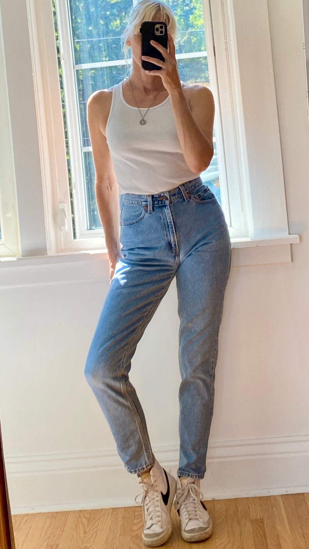 Vintage Levis 512 Light Wash Jeans Slim Fit size 28 USA – Ardith