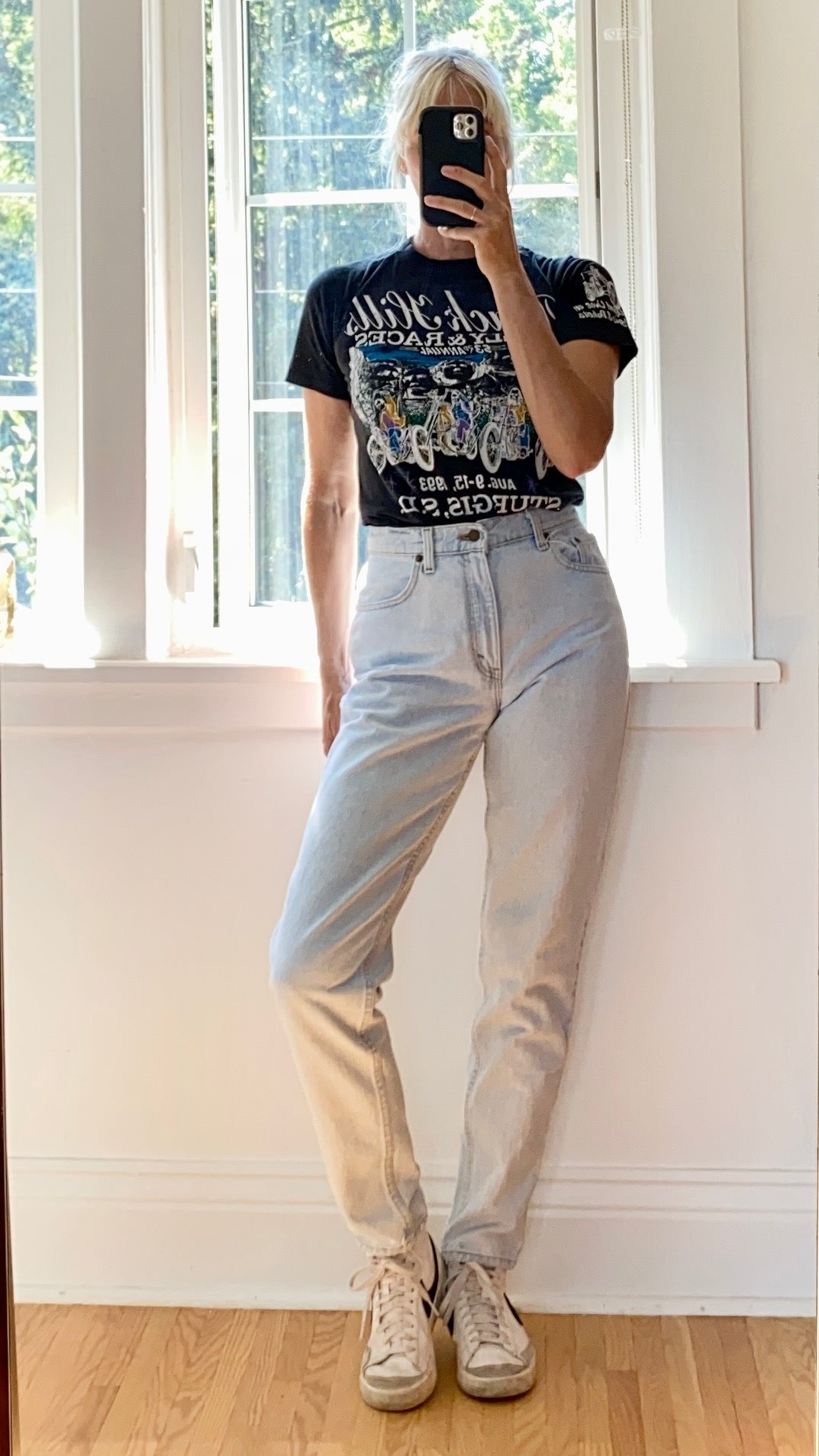 Vintage Levis 550 Light Wash Jeans size 28 USA – Ardith