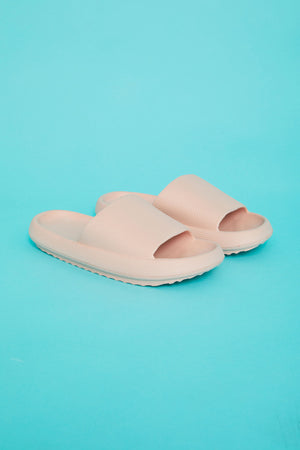
            
                Load image into Gallery viewer, Miss Sparkling Slide Sandals
            
        