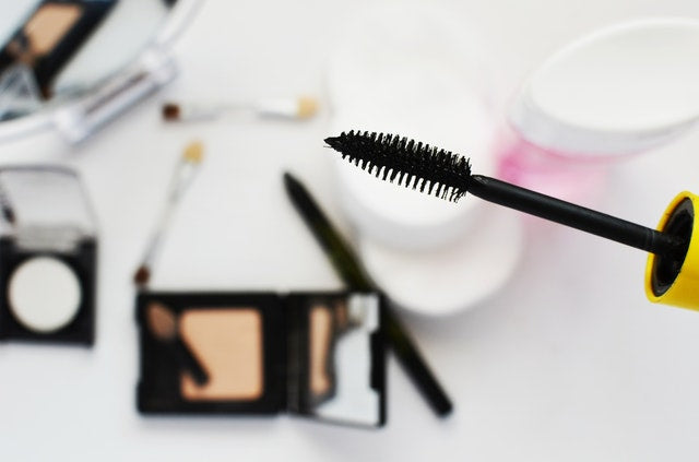 how to easily remove water proof mascara and makeup