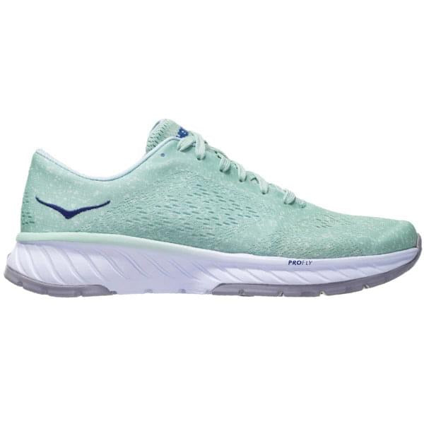 hoka cavu 2