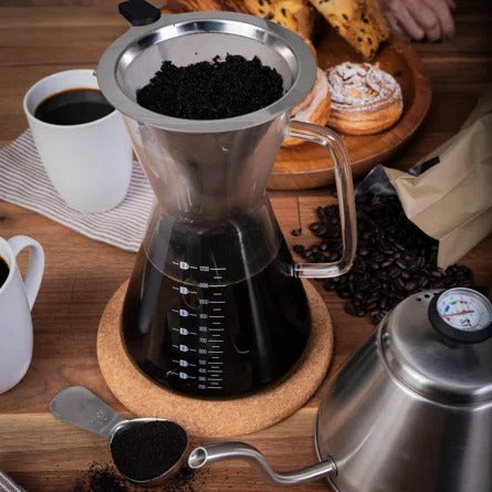 https://cdn.shopify.com/s/files/1/0989/9404/products/Glass8CupCoffeeCarafe_1_1600x.jpg?v=1675881448