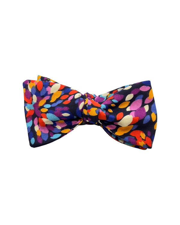 Line Piece Bow Tie