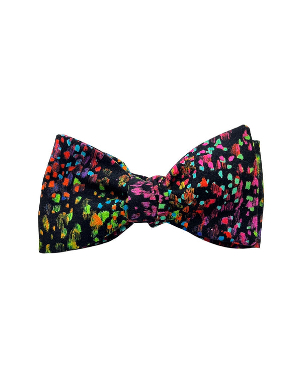 Line Piece Bow Tie