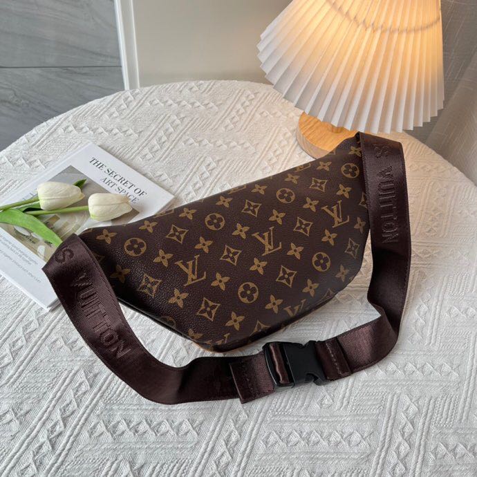 Louis Vuitton LV Fashion Classic Belt Bag Shoulder Crossbody Bag