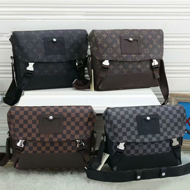 Louis Vuitton LV Fashion Classic Messenger Bag Travel Bag School