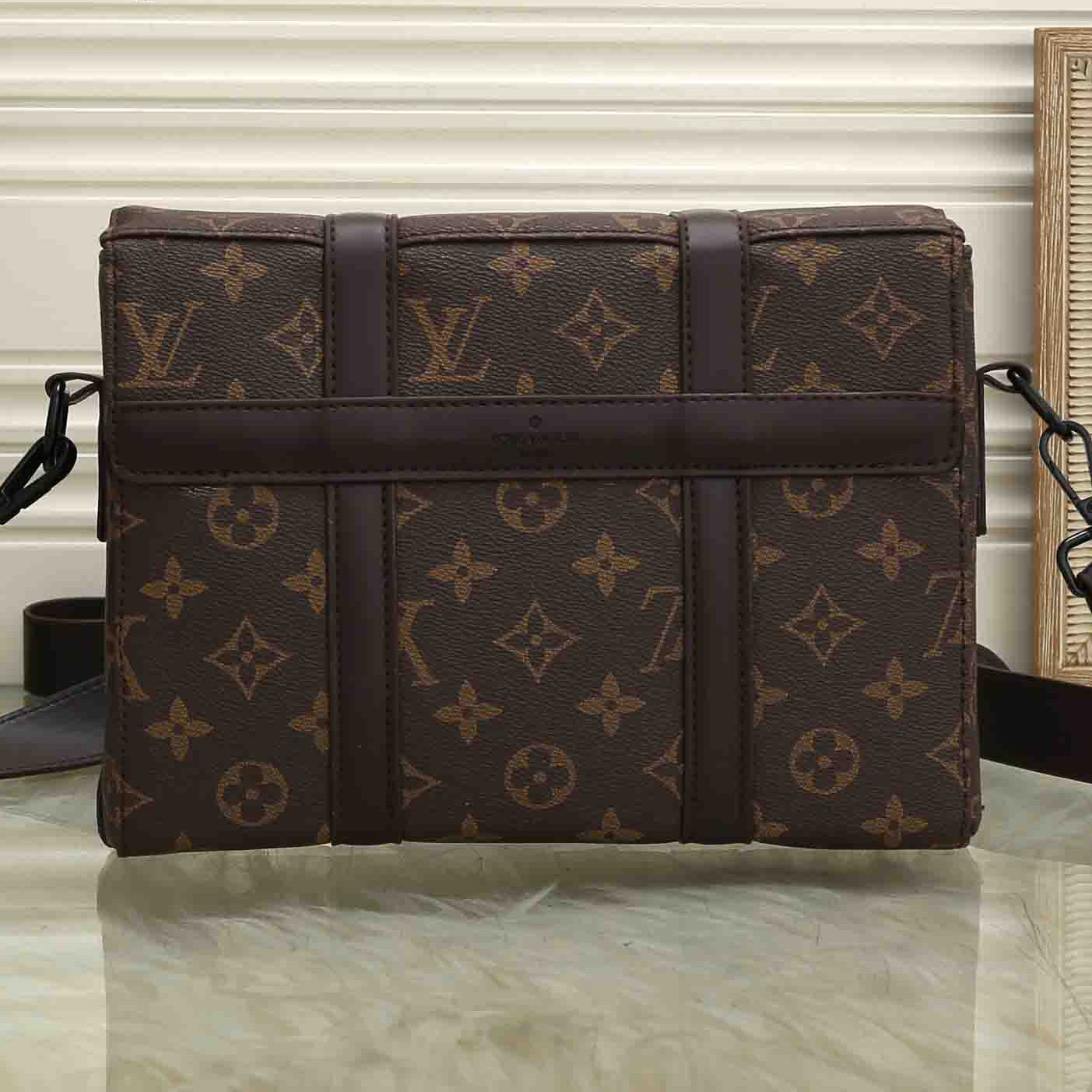 NEW Louis Vuitton Presbyopic Multi Wallet