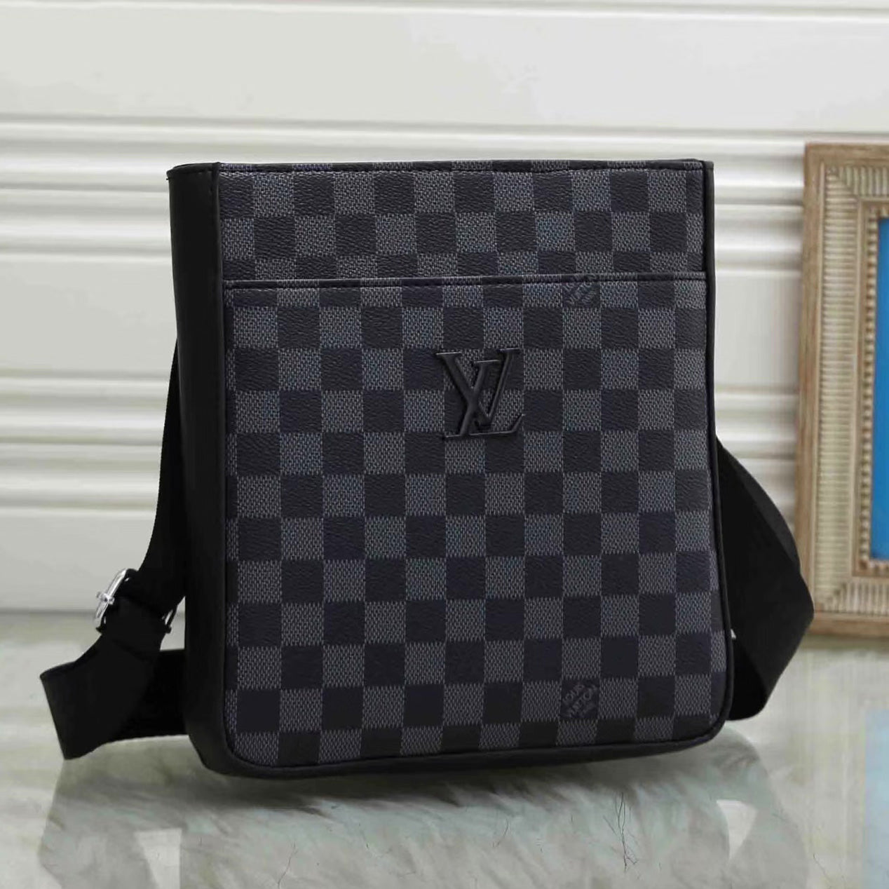 LV Louis Vuitton Fashion One Shoulder Messenger Bag Document Bag