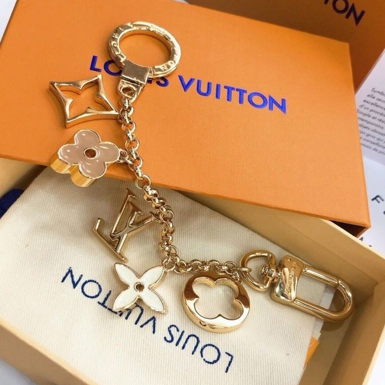 Louis Vuitton LV Fashion Keychain Car Keychain Pendant Tote Bag 