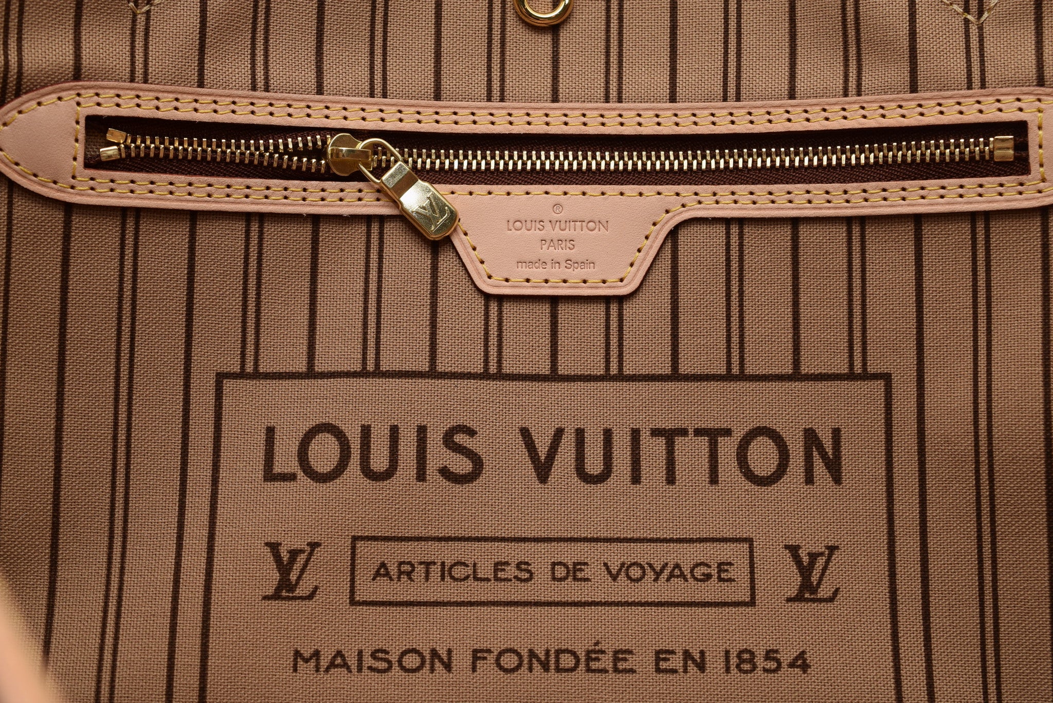 LOUIS VUITTON Brand New!!! Never Worn Neverfull Mm In Lining - Date Co - Timeless Gallery